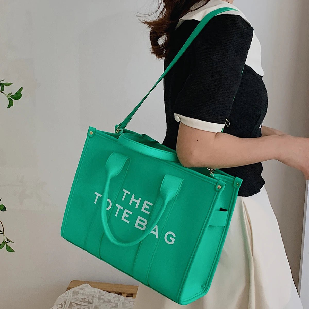 THE TOTE BAG Vinipiel